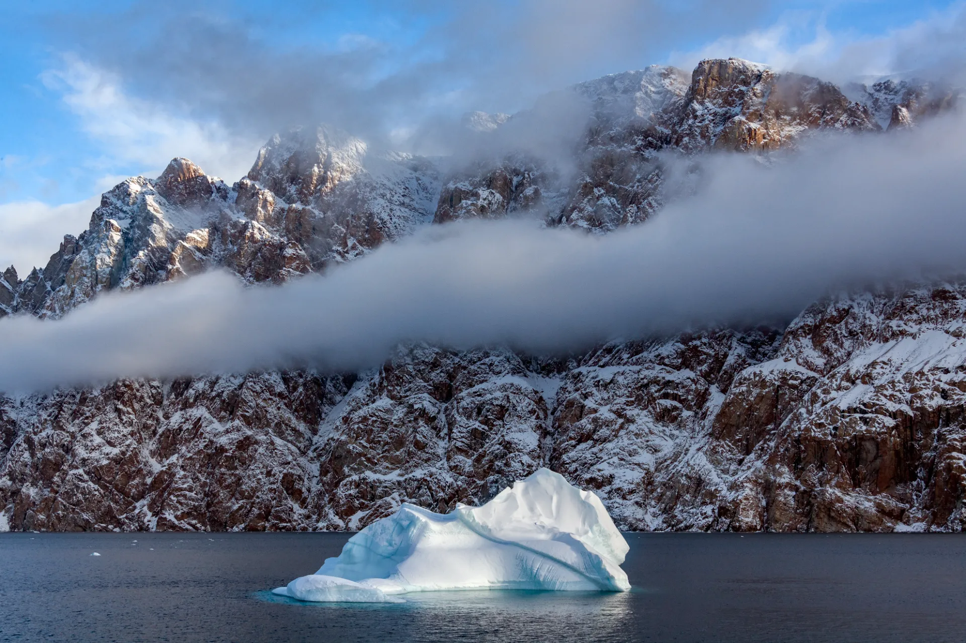 photodune-q98wthqH-northwest-fjord-scoresbysund-greenland-l